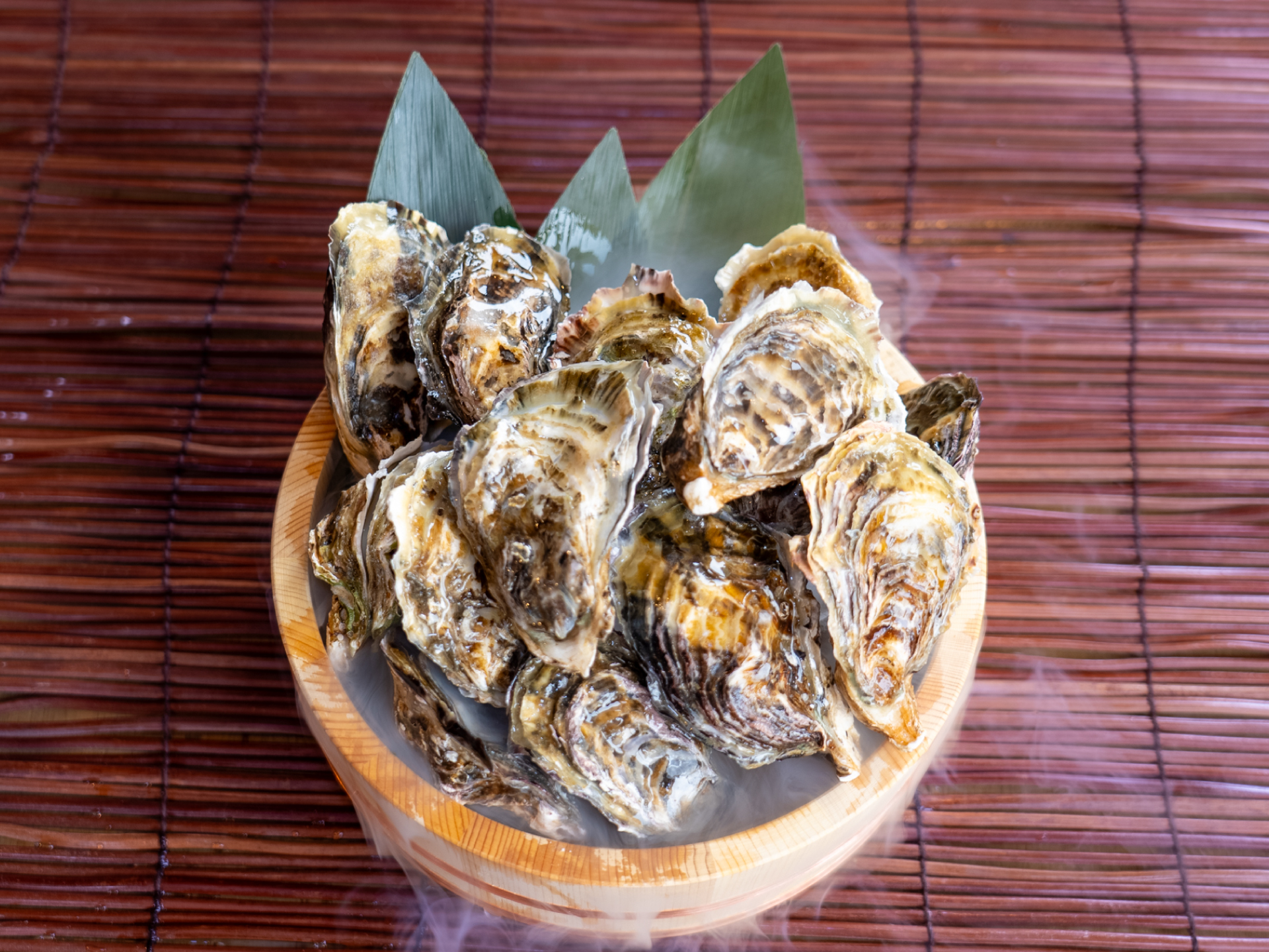 牡蠣(カキ)・オイスターの通販・サブスク(定期購入)生牡蠣・岩牡蠣・殻付き牡蠣・真牡蠣