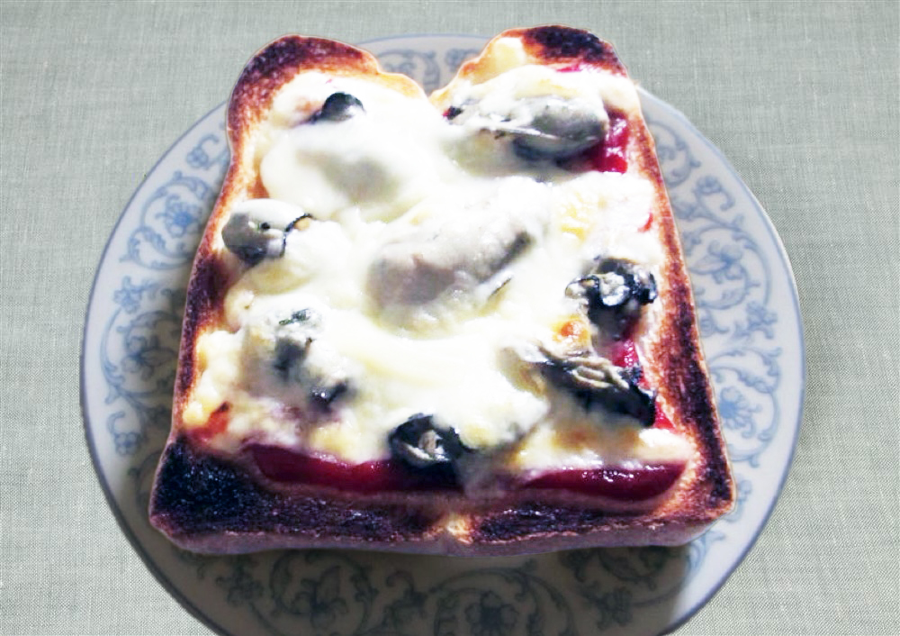 牡蠣ピザトースト